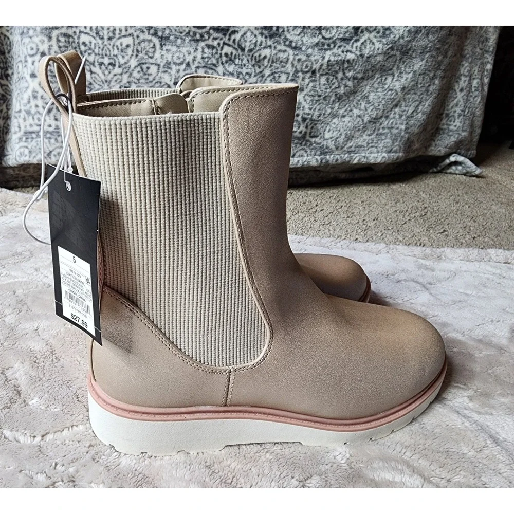 Art Class Metallic Beige Sneaker Boot Girls Size 5 Gold Shimmer Zip Up Lug Sole